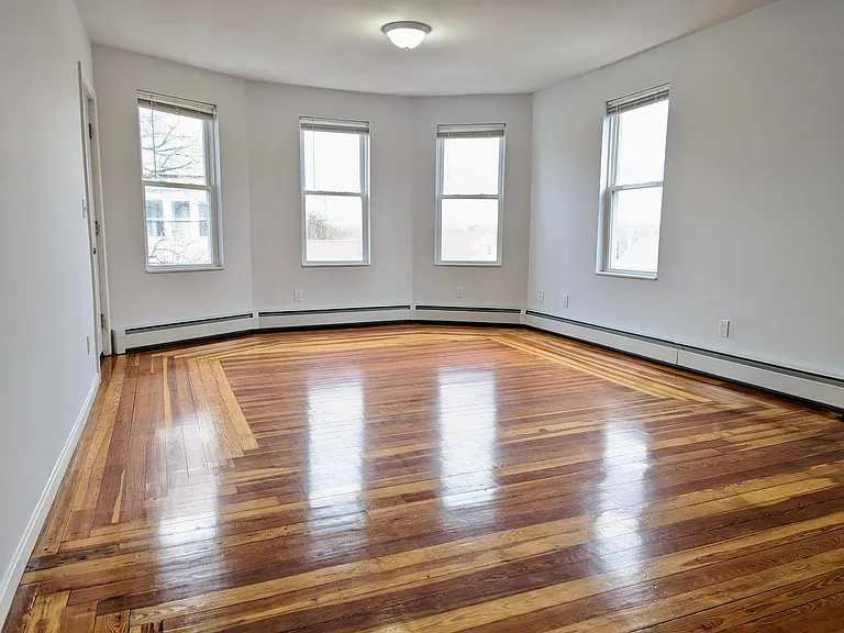 140 Branscomb St #2 — Photo 2