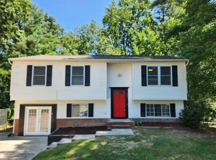 105 Whetstone Ct, Durham, NC 27703