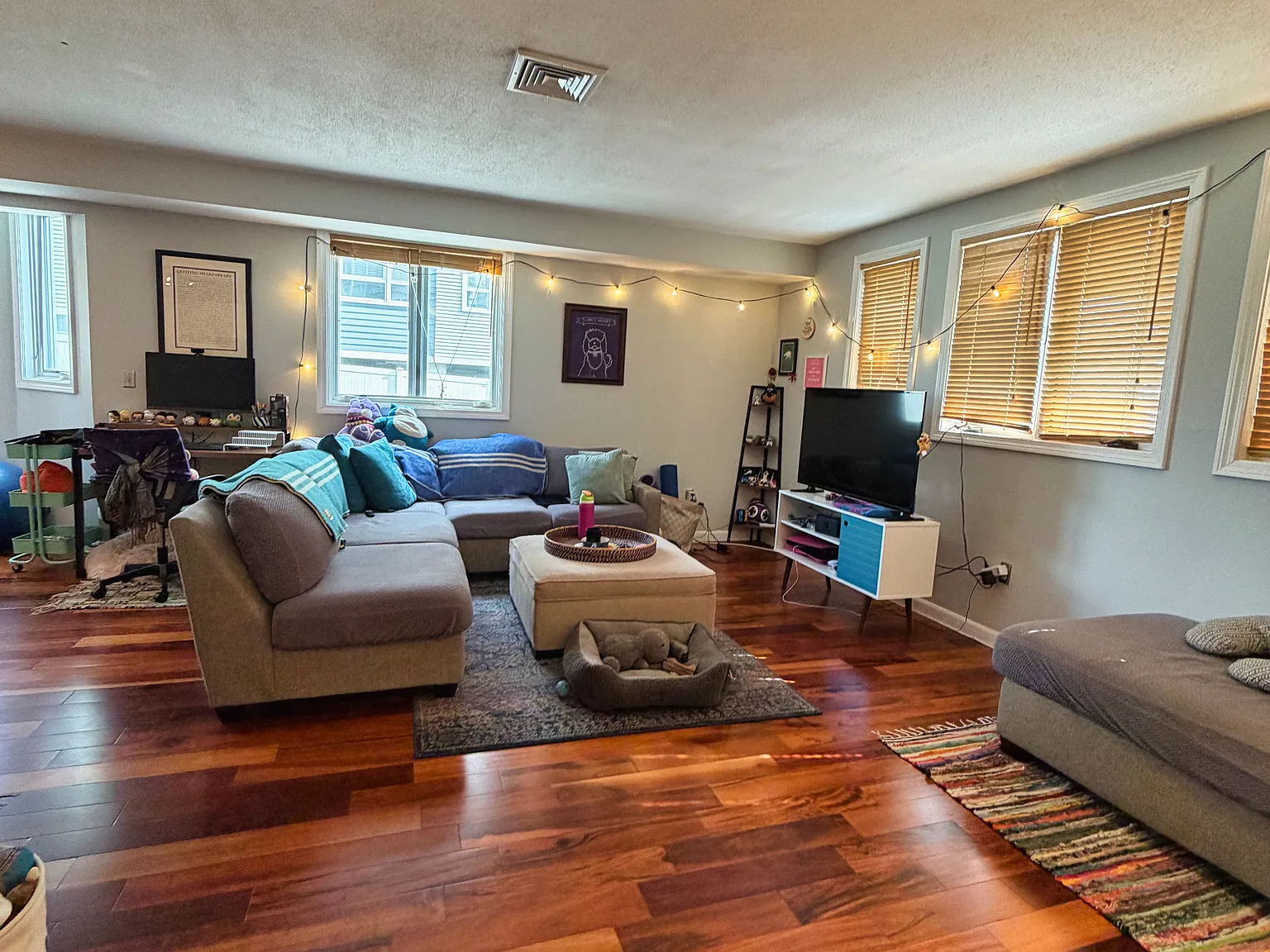2 bed, 1031 sqft, $3,200 — Photo 4