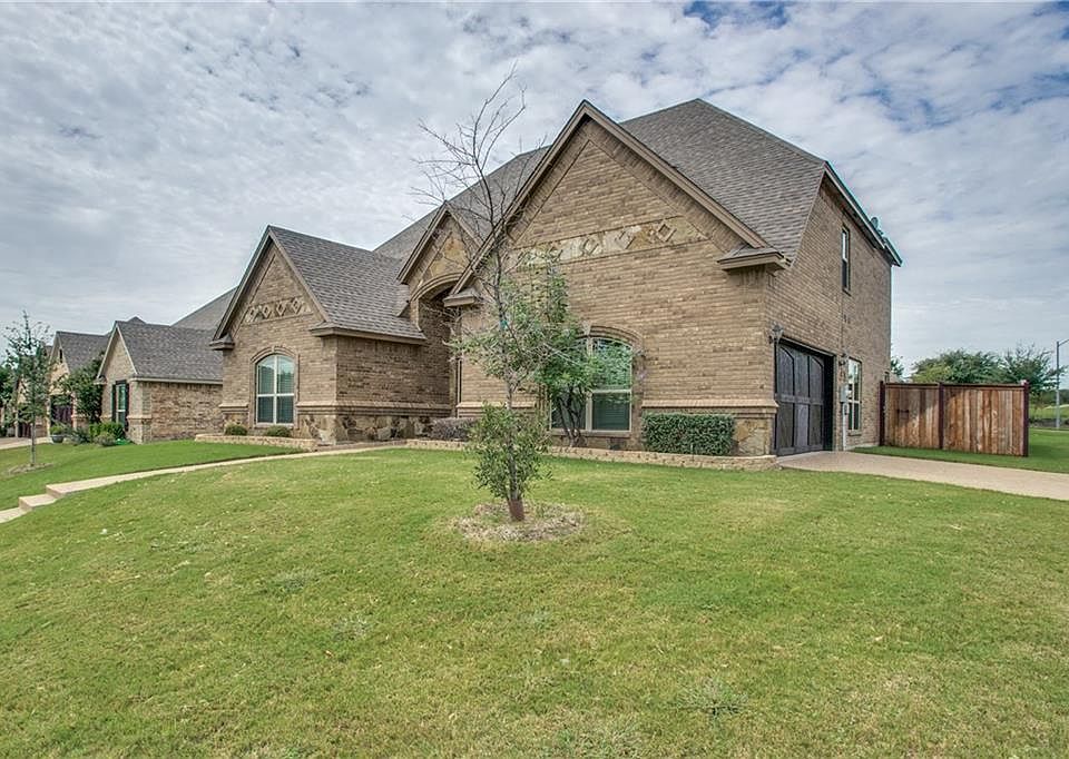 1st image of 236 Spyglass Dr
