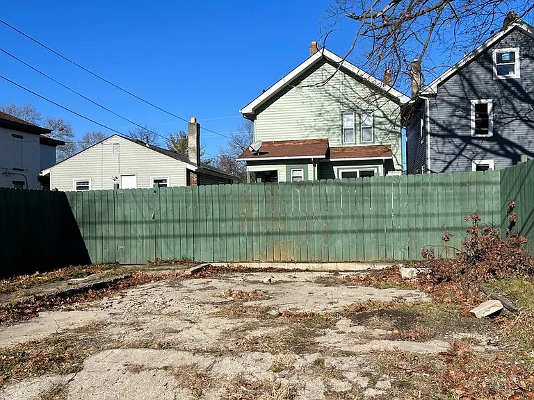 1179 Atcheson St — Photo 16