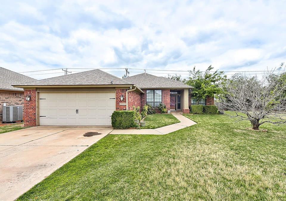 1st image of 16305 Seminole Creek Cir