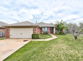 16305 Seminole Creek Cir, Edmond, OK 73013