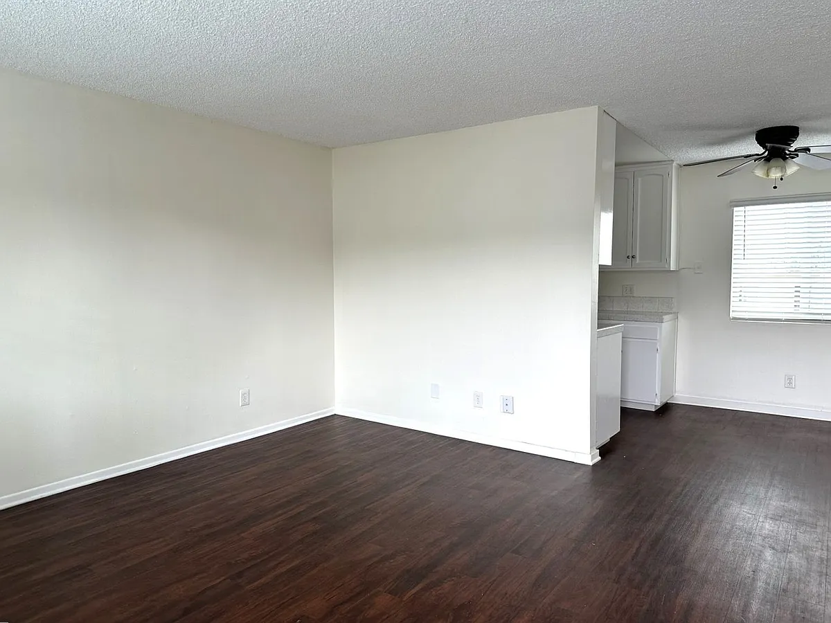 Building Photo - 210 Quintard St
