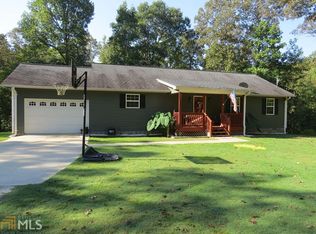 219 Cole Lake Dr, Toccoa, GA 30577