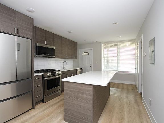 3rd image of 2406 N Tripp Ave #1A