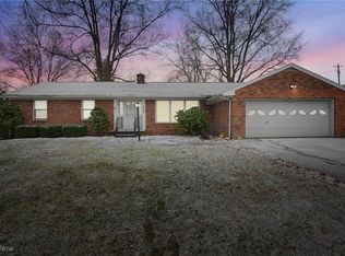 225 Winkler Dr, Wooster, OH 44691