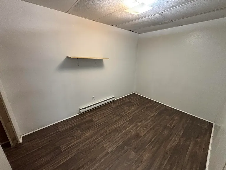 1030 Thornton Ave — Photo 24