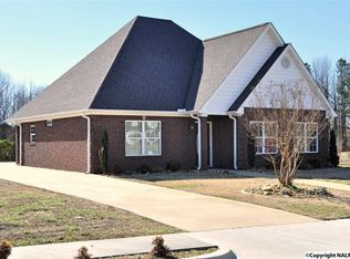 44 Gala St, Rainsville, AL 35986