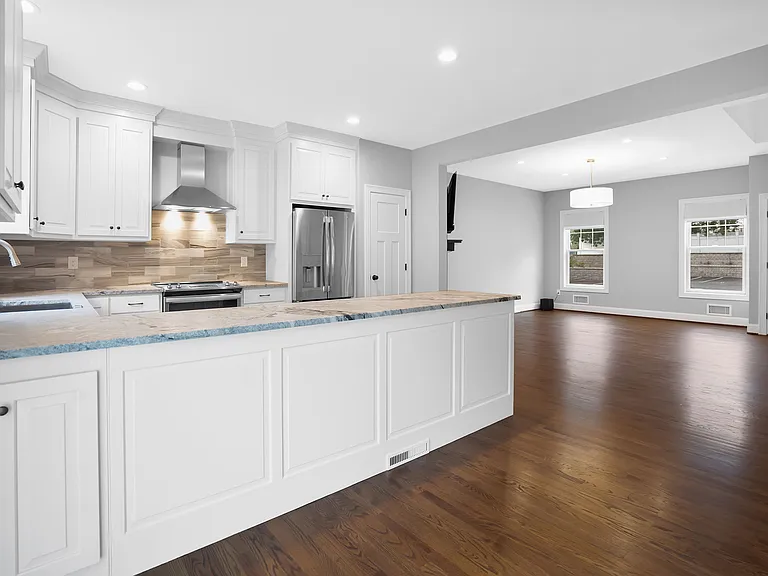 204 Mountain Rd #F — Photo 10