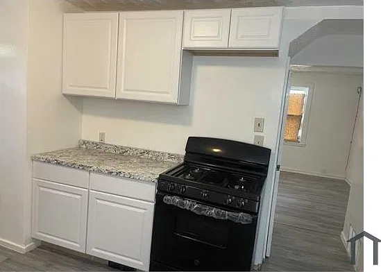 2 bed, $1,680 — Photo 2