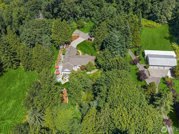 27522 NE 53rd Street, Redmond, WA 98053