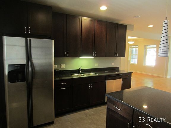 2nd image of 1416 W Arthur Ave APT 1