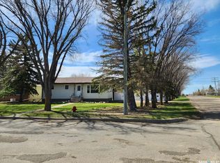 891 2nd STREET E, Shaunavon, SK S0N 2M0