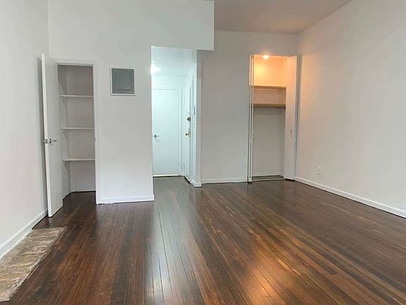 5th image of 35 E 65th St #2J