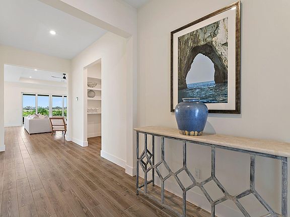 3rd image of 10462 SW Aquila Way