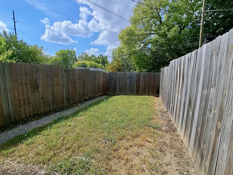 227 Livingston Ave — Photo 7