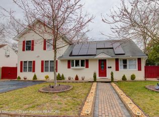 9 Harding Dr, Brick, NJ 08724