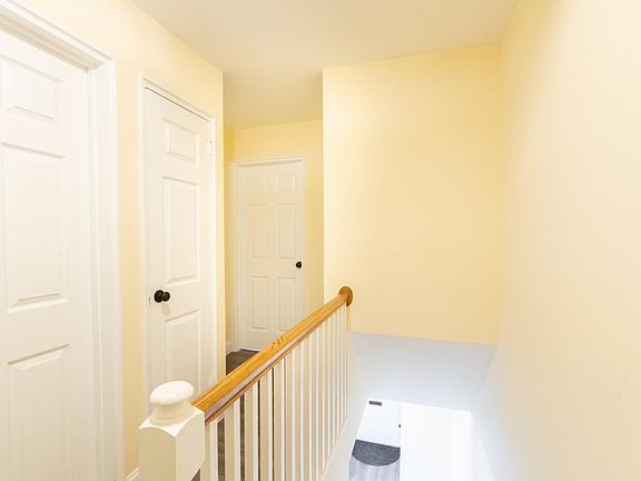 5th image of 221 Revere Ave #2