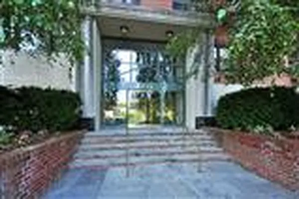 Sold by Chintan Trivedi | media 20