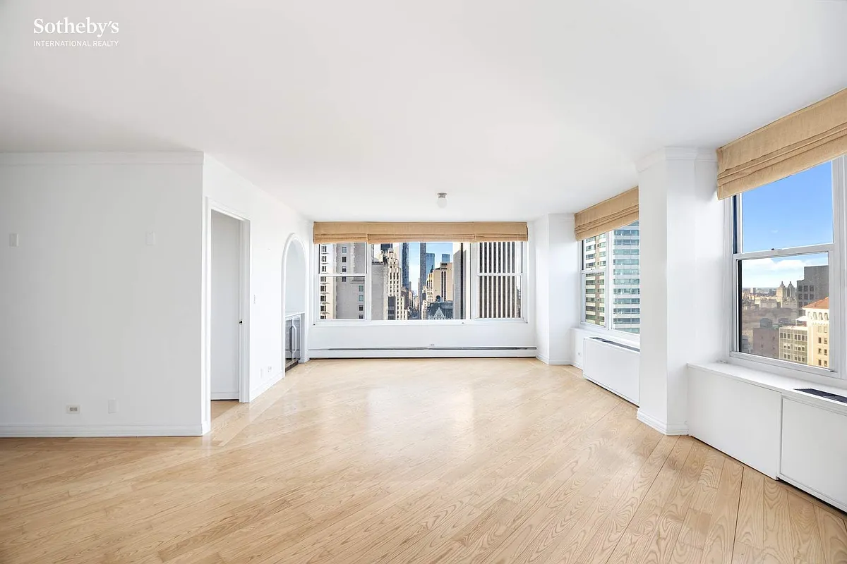 Building Photo - 117 E 57th St #37D