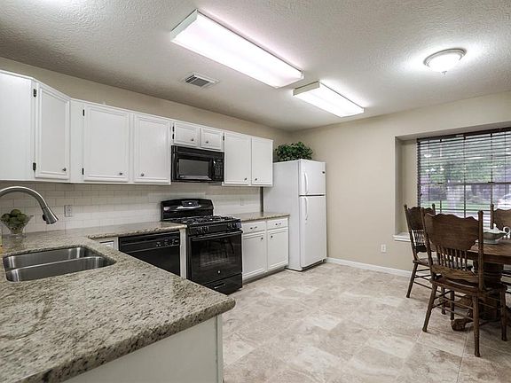 5th image of 10923 Graywood Ct