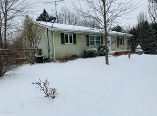 8752 Colby Lake Rd, Laingsburg, MI 48848