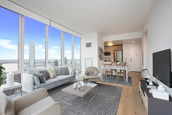 Rented by Stonehenge NYC LLC | media 2