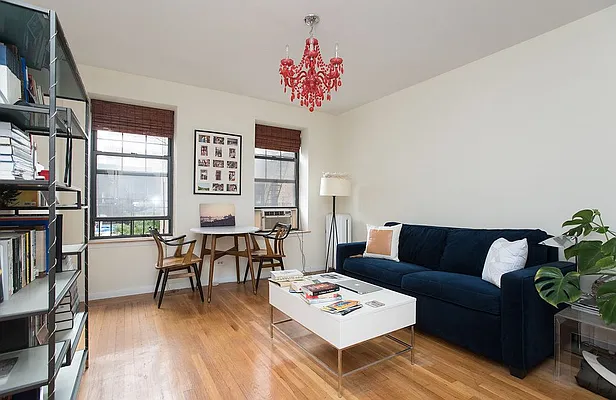 Rented by Emor Management Inc. | media 35