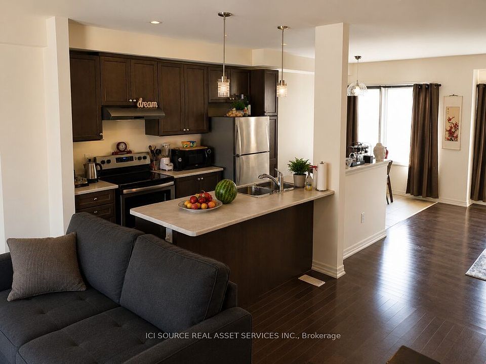 1st image of 178 Tango Cres