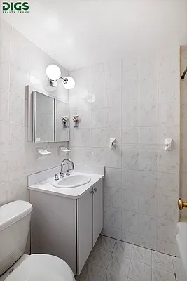 Sold by Digs Realty Group | media 5