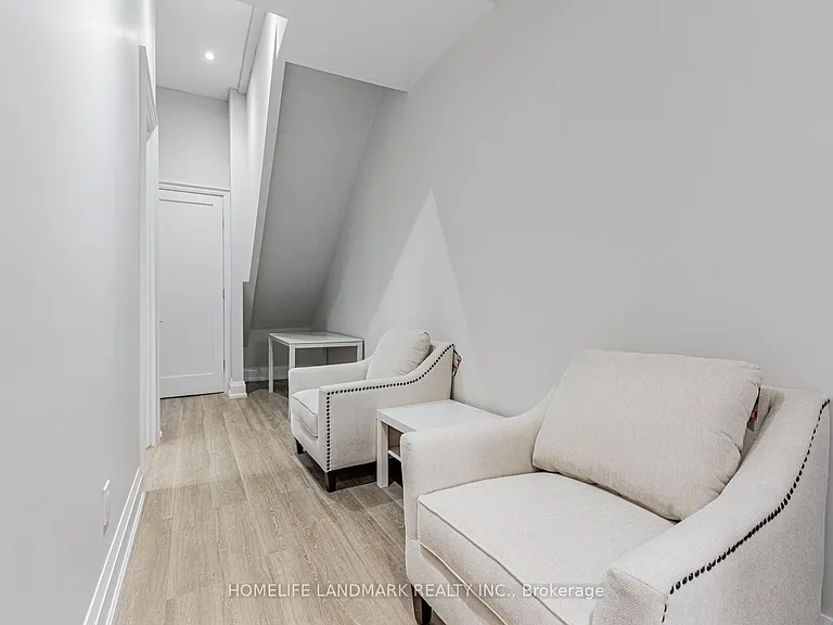 146 Pitt Ave #LOWER — Photo 5