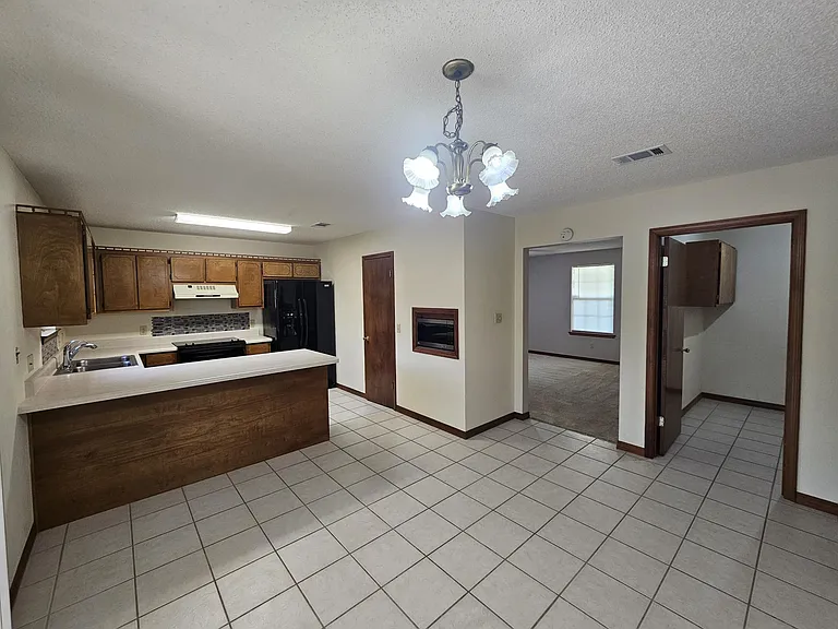 7854 Pleasant Oaks Ave — Photo 12