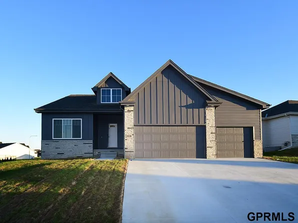 18128 Camelback Ave, Omaha, NE 68136