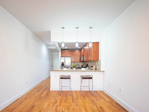 4th image of 2373-C Adam C Powell Blvd Unit 2B