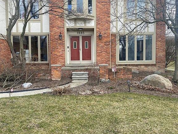 2nd image of 1685 Shaker Heights Dr