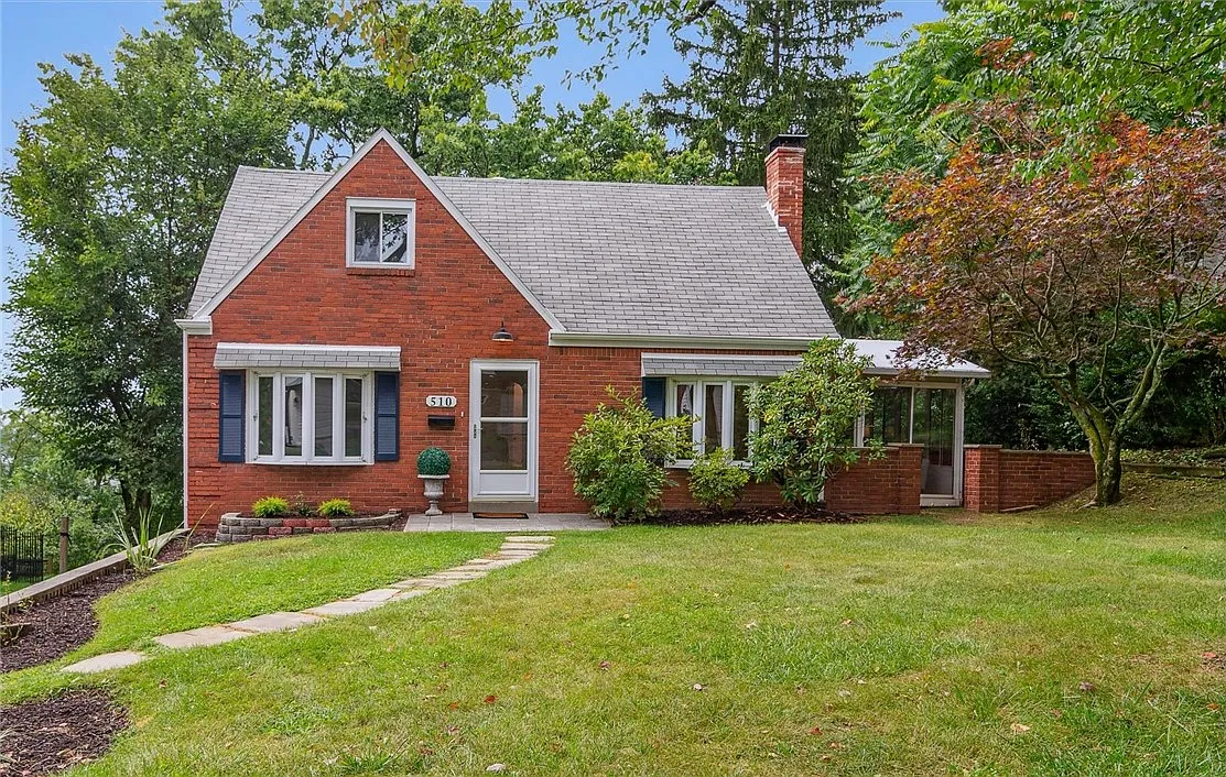 510 Oxford Blvd photo 1