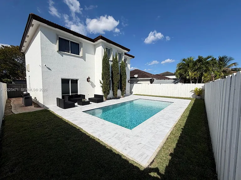 15858 SW 138th Ter — Photo 39
