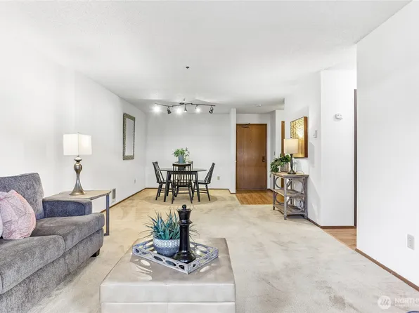18620 52nd Avenue W #116, Lynnwood, WA 98037