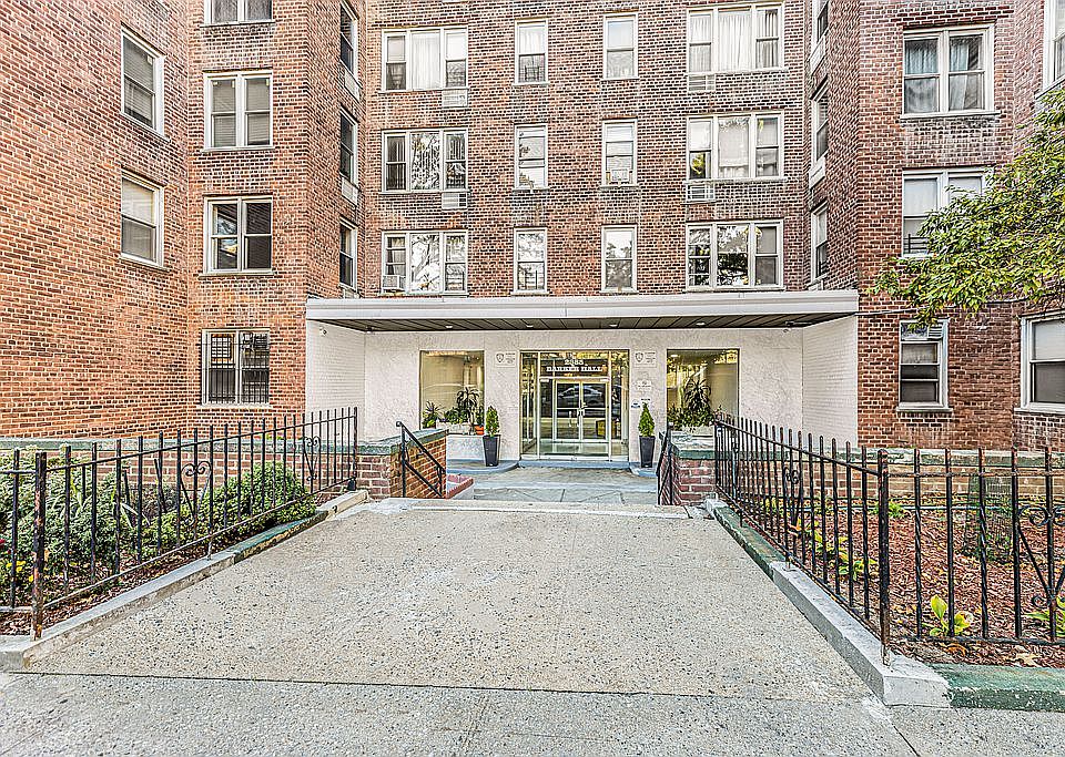 1st image of 2385 Barker Ave APT 3F