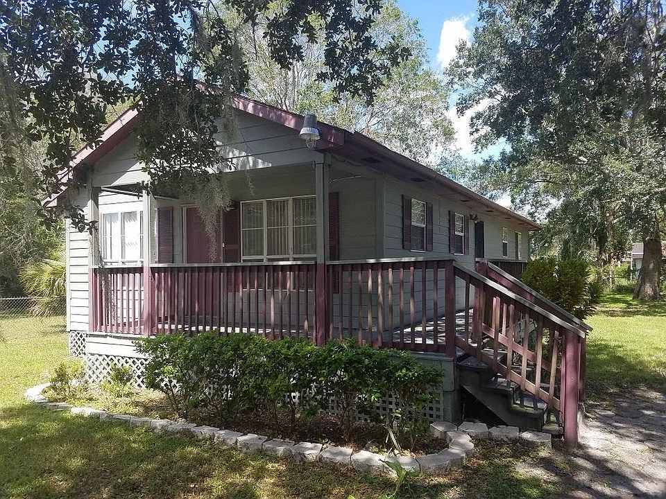 1st image of 210 W 16th St