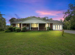 208 Windsor Dr, Laurens, SC 29360