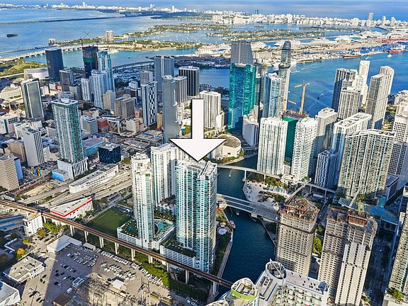 3rd image of 92 SW 3rd Street #1807