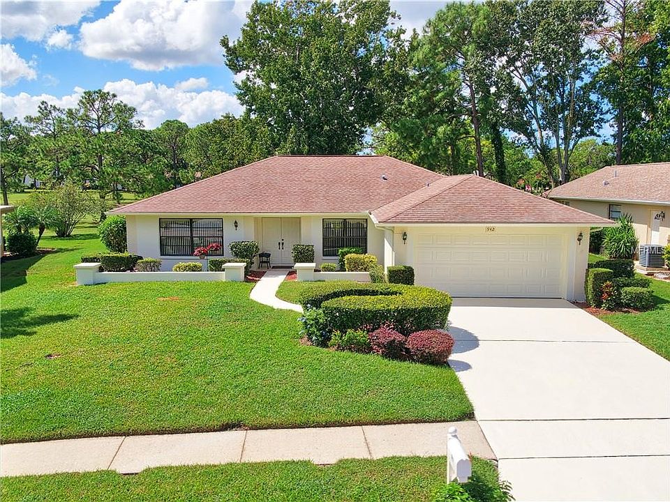 1st image of 942 Gillespie Dr
