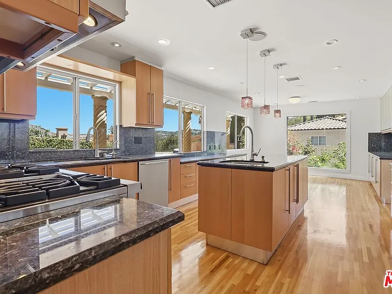 4613 Reforma Rd — Photo 1