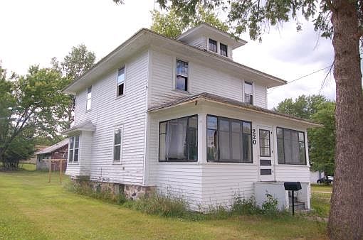 2nd image of 220 High St