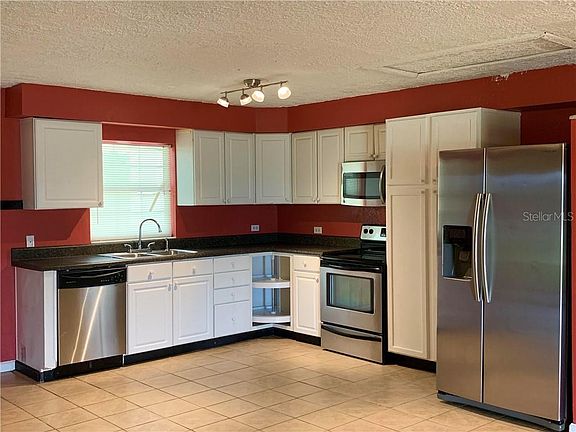 4th image of 2637 Rosewood Cir