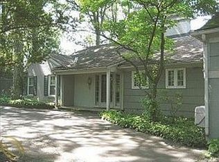 1401 Kirkway Rd, Bloomfield Hills, MI 48302