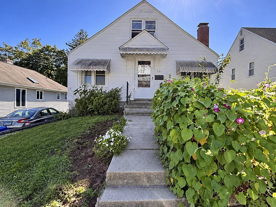 26 Cumley St
