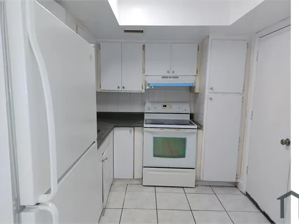 1201 SW 50th Ave APT 213, North Lauderdale, FL 33068